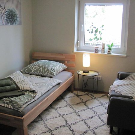#3 Gemuetliches Ruhiges Zimmer Gartenblick, Gemeinschaftsbad W-Lan Airport Nah Gelegen Mit Late Night Check In Haus Nr 9,5 Trunkelsberg Exterior photo
