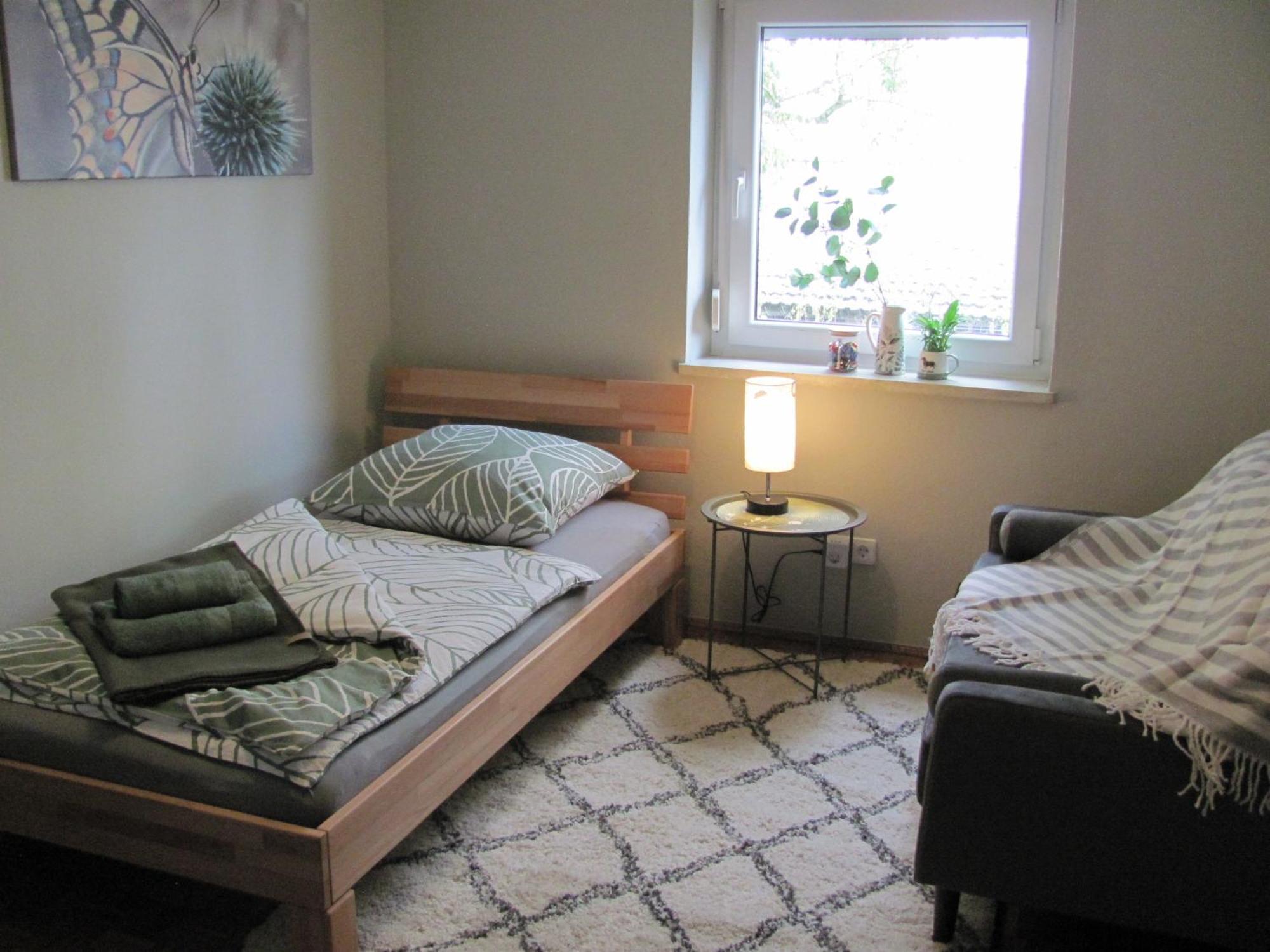#3 Gemuetliches Ruhiges Zimmer Gartenblick, Gemeinschaftsbad W-Lan Airport Nah Gelegen Mit Late Night Check In Haus Nr 9,5 Trunkelsberg Exterior photo