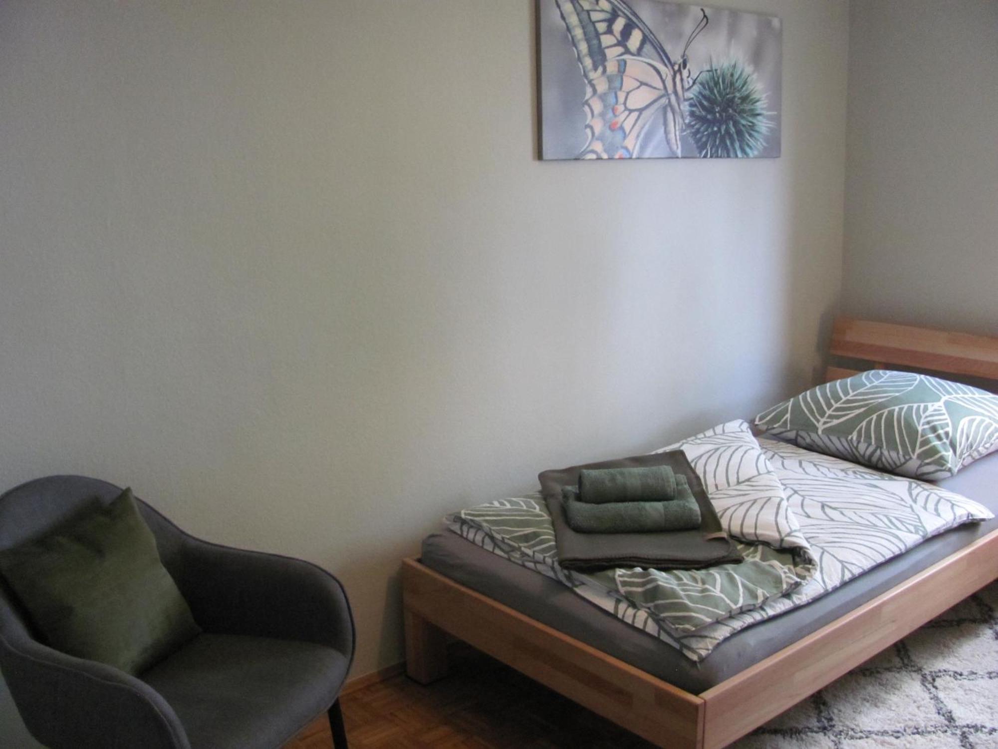 #3 Gemuetliches Ruhiges Zimmer Gartenblick, Gemeinschaftsbad W-Lan Airport Nah Gelegen Mit Late Night Check In Haus Nr 9,5 Trunkelsberg Exterior photo